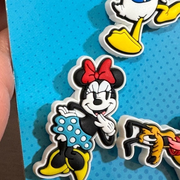 CROCS X Disney Mickey and Friends Jibbitz Charms 5 pieces set - Picture 4 of 9